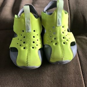 Nike Sunray protect toddler size 7